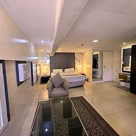 Ralph Anthony Suites-3